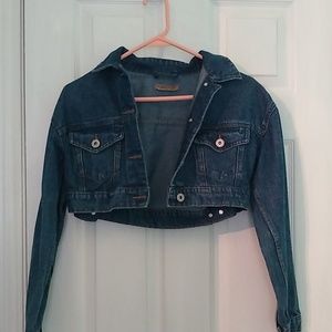 Short jean jacket